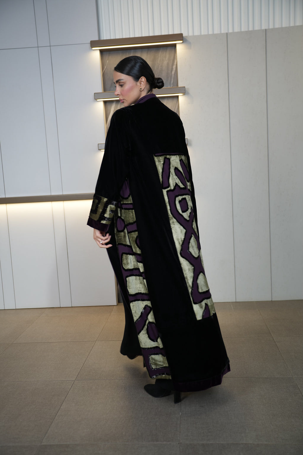 عباية مخمل شيفون بيور