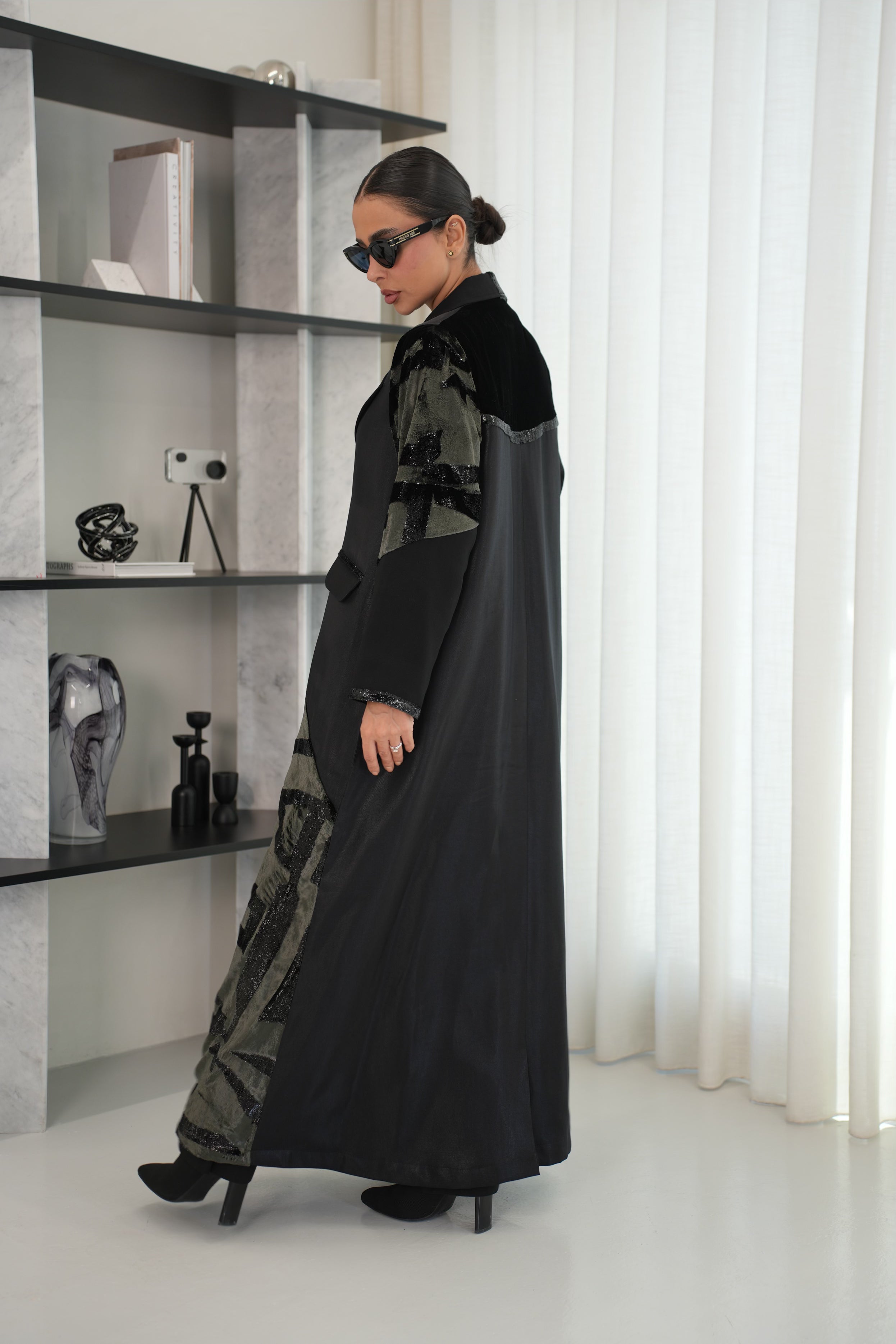 بليزر كريب متاليك x مخمل جاكارد بيور