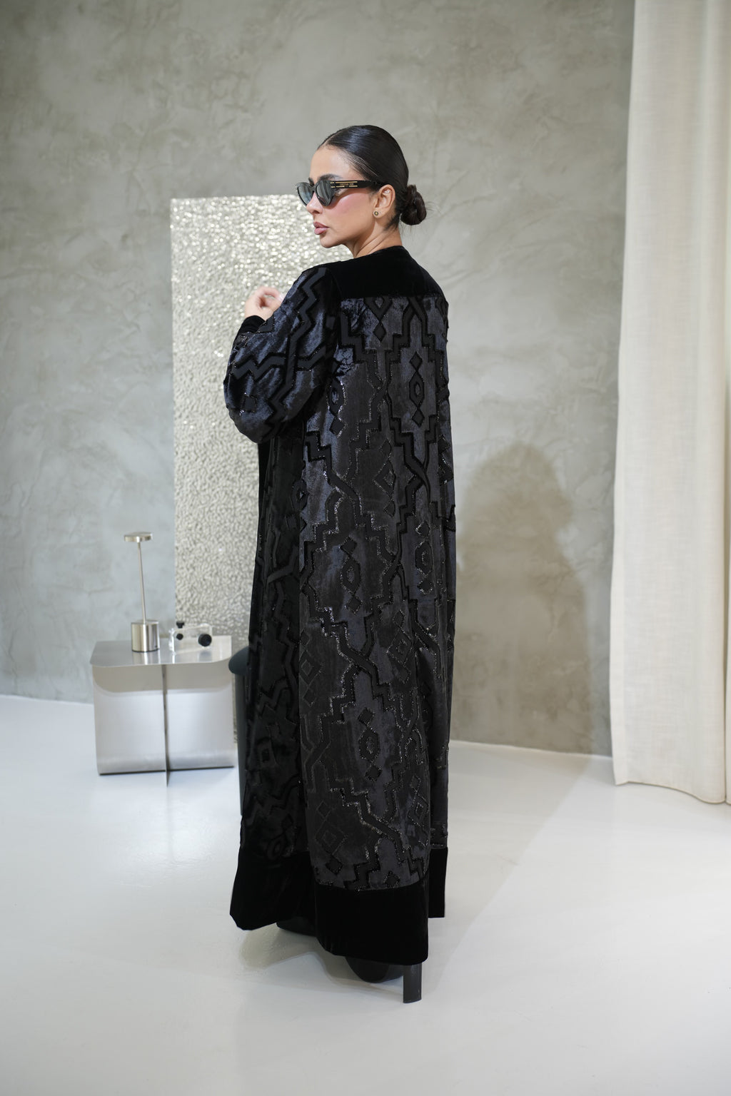 عباية مخمل شيفون بيور