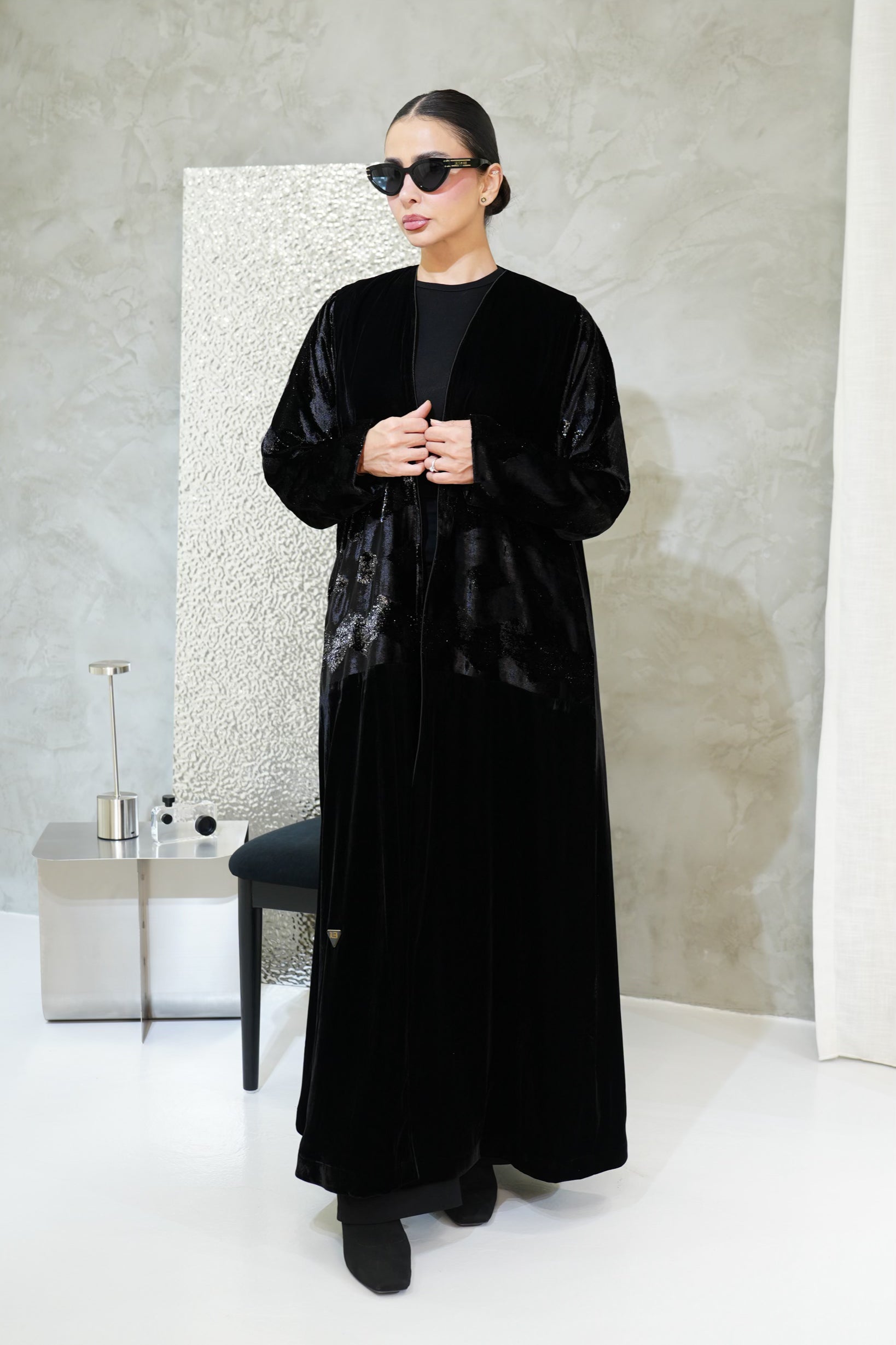 عباية مخمل جاكارد بيور