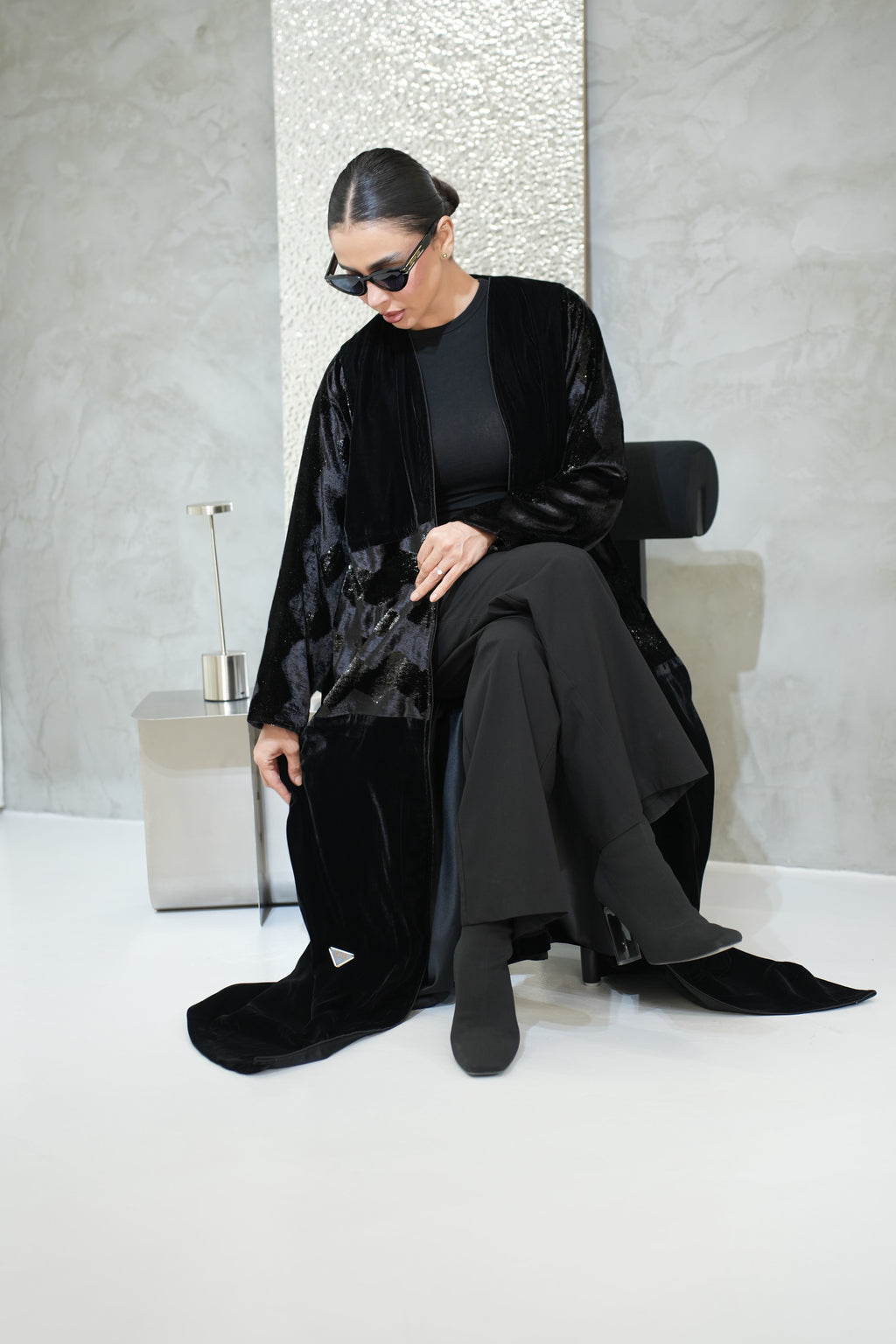 عباية مخمل جاكارد بيور